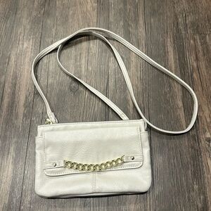 HP 🎉 Chain Detail Faux White Leather Crossbody Bag